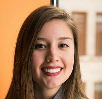 Fotografía de Victoria Lawson, CFO de una empresa destacada en el sector del trading financiero